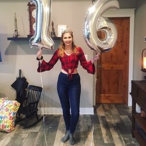 Meet your Posher, Mackenzie